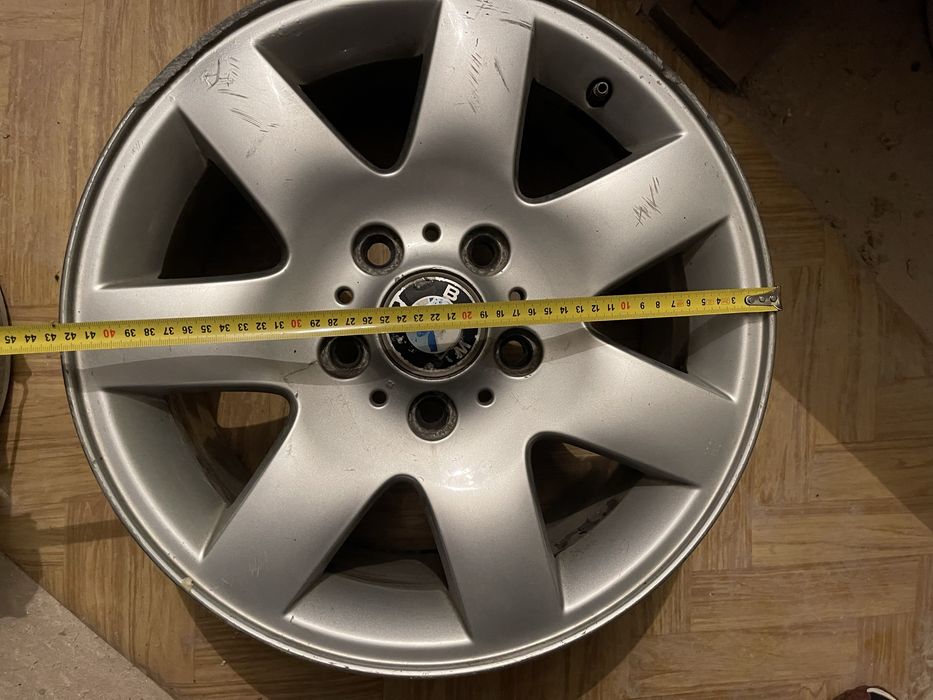 Продам диск б/у на BMW 7j/R18 .