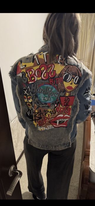 Стильная джинсовая куртка