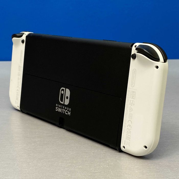 Nintendo Switch OLED (White)