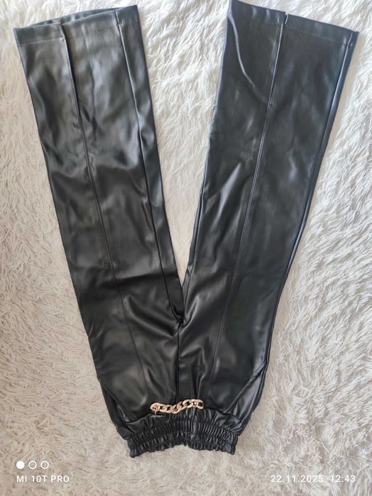 Широкие штаны кожзаменителя