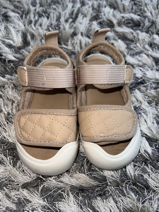 Босоніжки 22 розмір