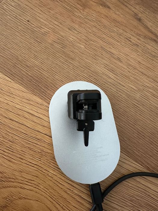 Carregador e suporte de telefone para o carro