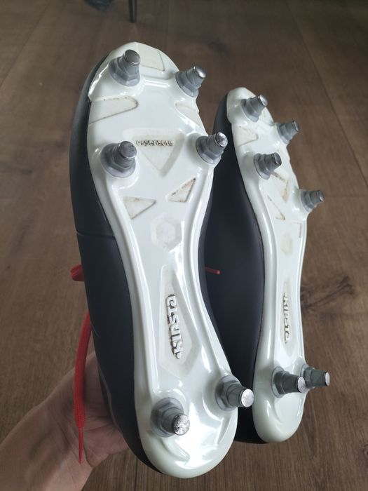Buty piłkarskie Korki Kipsta rozmiar 40 jak nowe
