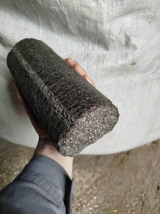 Торфобрикет, паливні брикети з соняшнику.