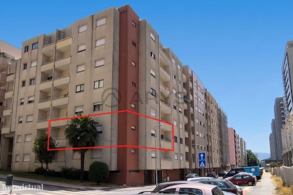 Apartamento T3 junto ao Braga Parque em S. Vítor