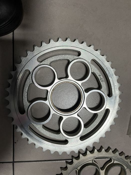 Cremalheiras novas para DUCATI