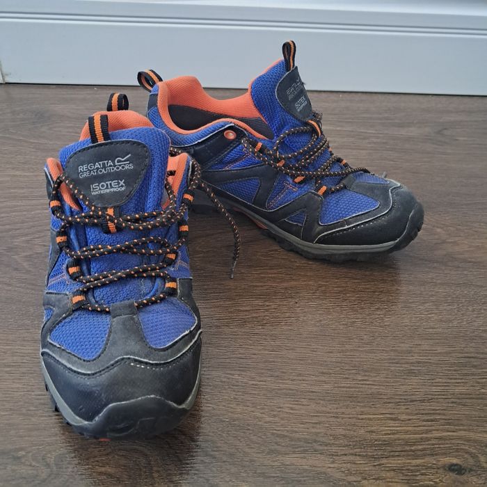 кросівки Regatta Great outdoors 35,5-36 р.
Гарна які