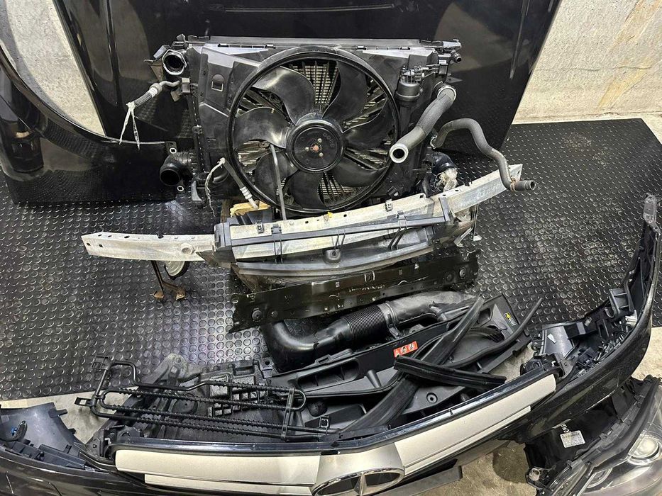 Frente completa Mercedes Benz W 204 COUPÉ C220     (2014)