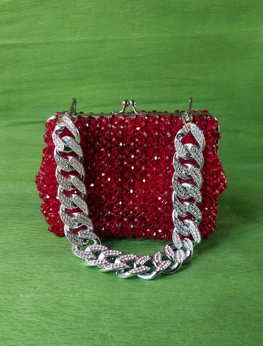 Exclusiva e Única Mala de Rubis de Vidro para Senhora