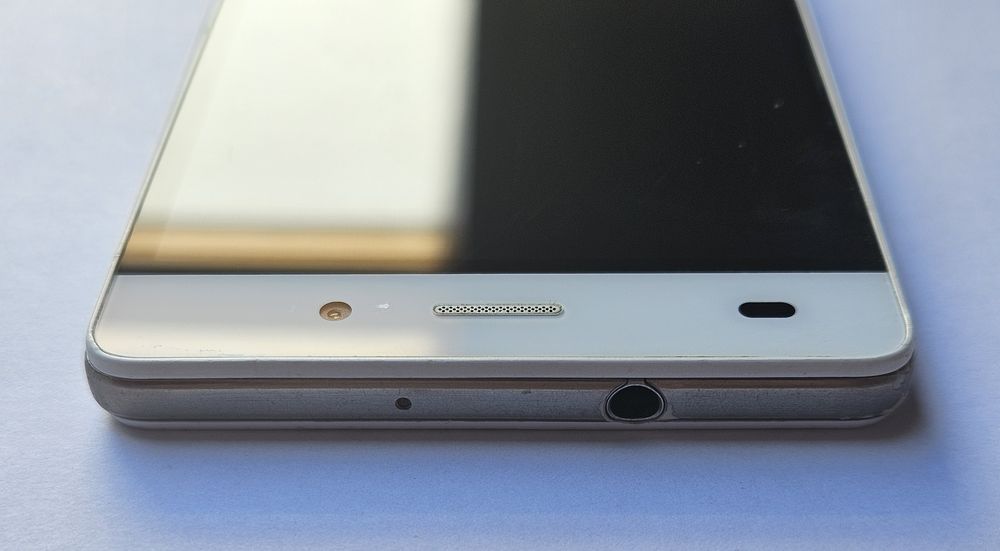 Używany Biały Huawei P8 Lite