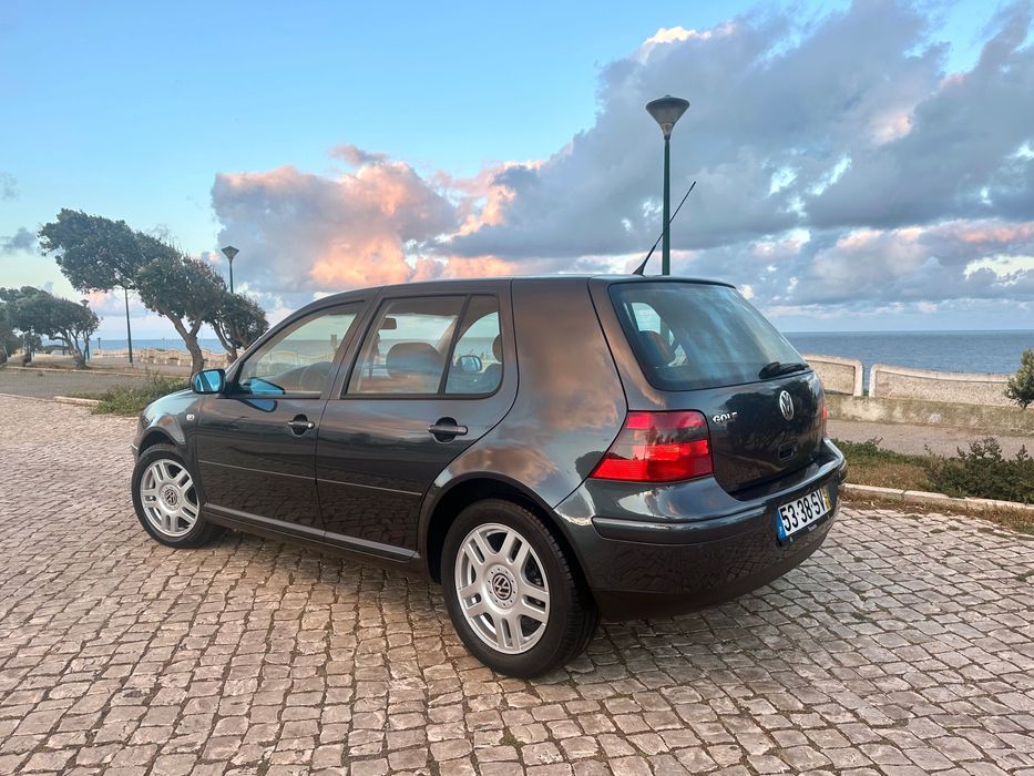 VW  Golf 1.4  -  25 Anos  -  Muito Estimado