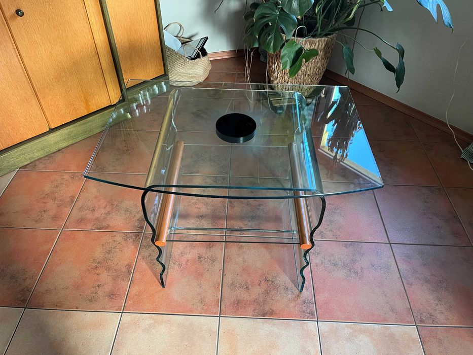 Stolik szklany pod TV