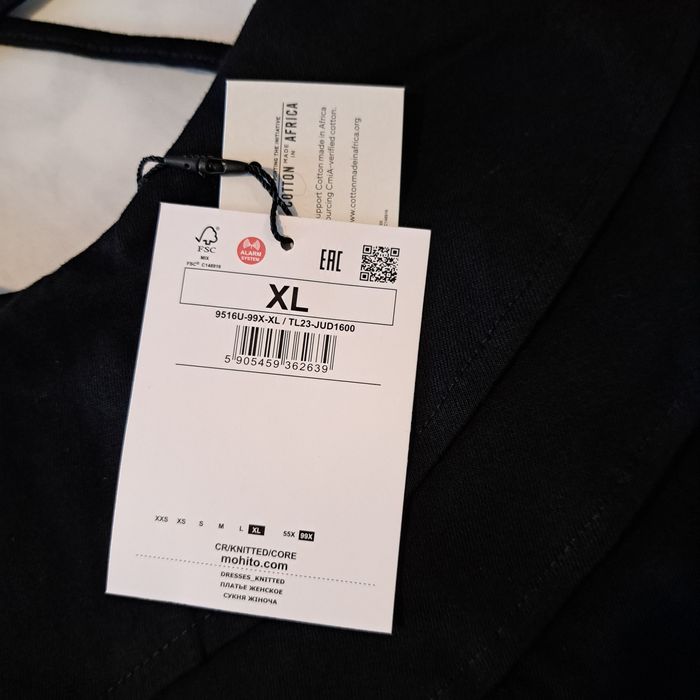 Sukienka czarna Mohito nowa