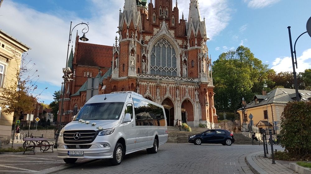 Przewóz osób, wynajem busów od 7-51 os, usługi transportowe
