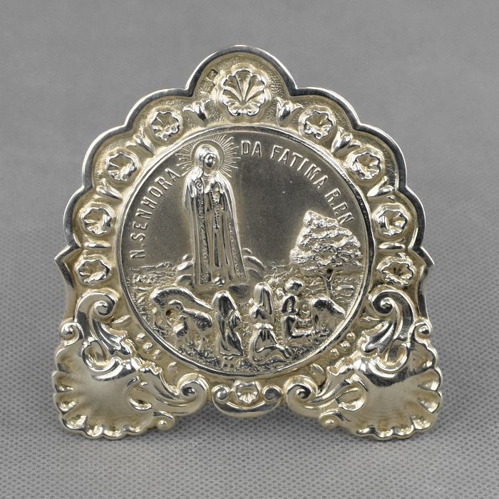 Imagem da aparição de Nossa Senhora de Fátima em prata portuguesa