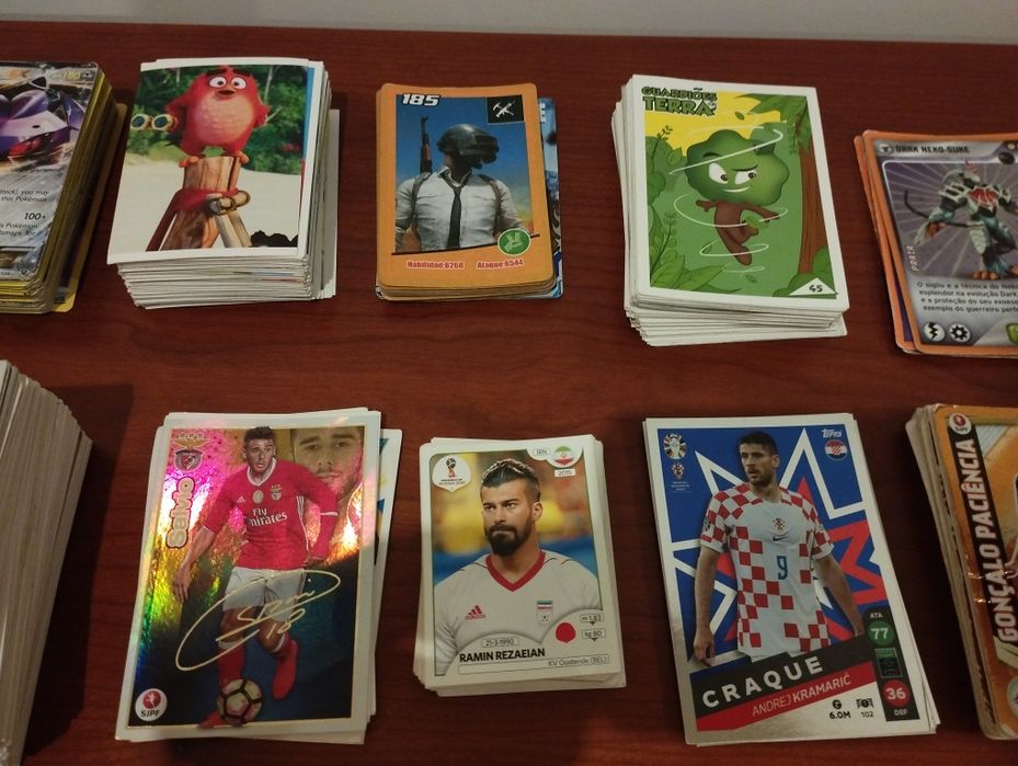 Lotes de vários cromos e cartas, desde 1€ o lote