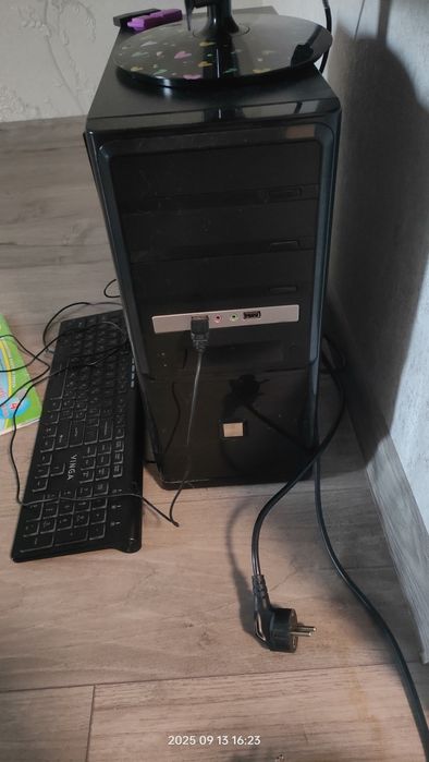 ПК с аксессуарами