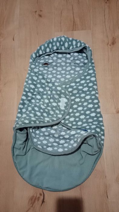 Śpiworek otulacz do fotelika samochodowego