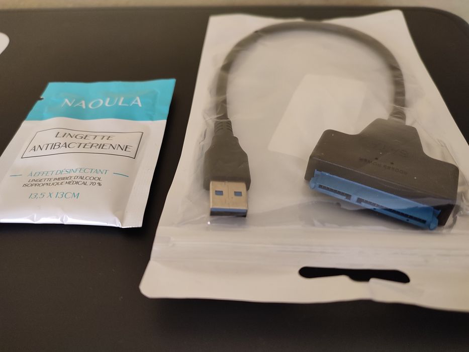 Chusteczka antybakteryjna + Adapter dysków SSD, HDD 2,5'' SATA-USB 3.0