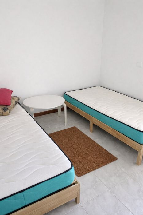 Aluga-se quarto em Trajouce