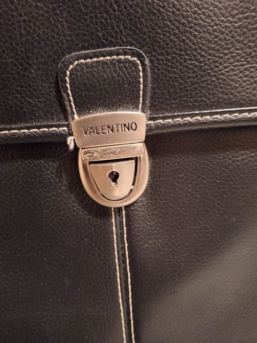 Pasta executiva, marca Valentino