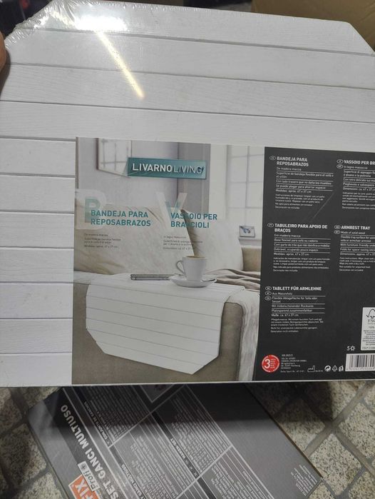 Base em madeira para apoio de braço sofá