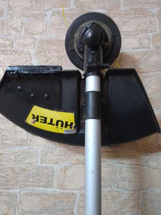 Продам мотокосу HUNTER