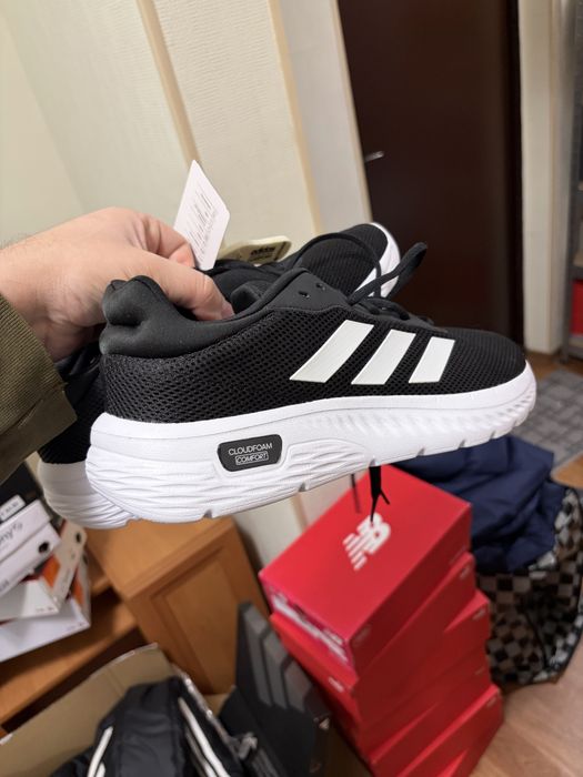 Новые ОРИГИНАЛ оригінал кроссовки Adidas адідас Cloudfoam Comfy