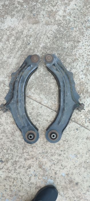 Важіль підвіски, ричаг, лівий та правий SKF бу 2023р