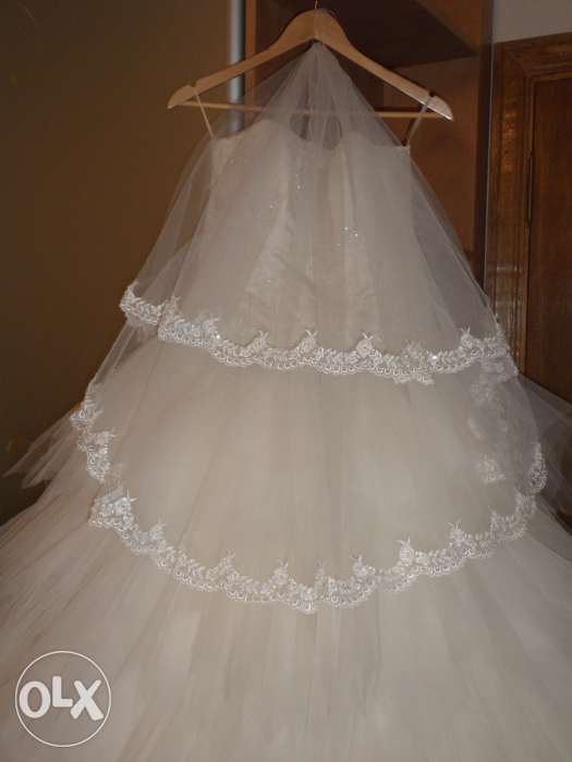 Фата нова двоярусна