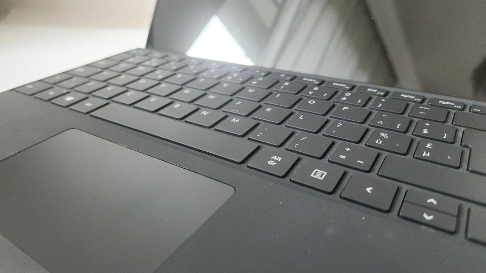 laptop, tablet - Microsoft Surface Pro 8 - Intel i7 (Windows 11)