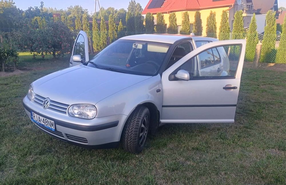 Volkswagen Golf 4 Doinwestowany