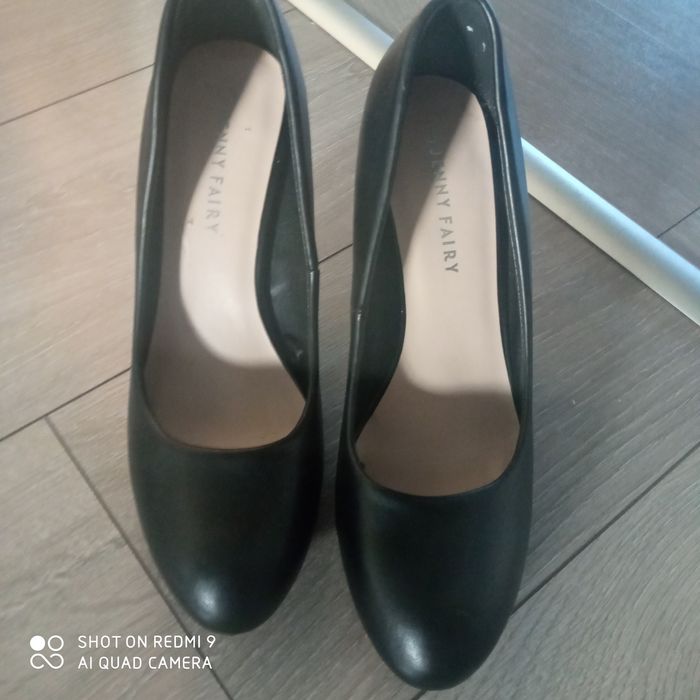 Pantofle CCC rozmiar 39