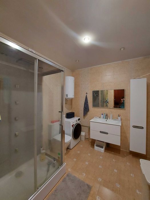 Продам в г. Чугуев дом 2008 г.п., пл. 135 кв.м