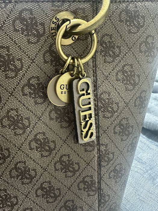Mala grande da guess
