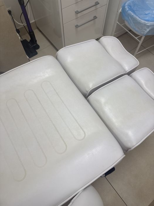 Fotel kosmetyczny do pedicure zabiegow masażu na podnosniku