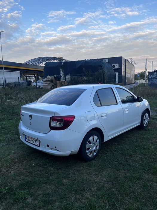 Dacia logan 2013г