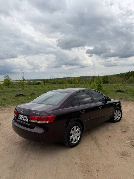 Продам хюндай соната 2006 року 2.0 бензин