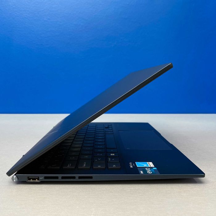 ASUS ZenBook UX3402ZA | 14" OLED 2.8K | i7-1260P 12-Cores | 16GB | 1TB