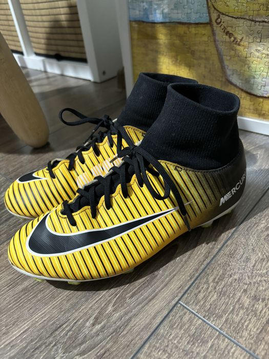 Buty piłkarskie korki Nike Mercurial Victory 38,5