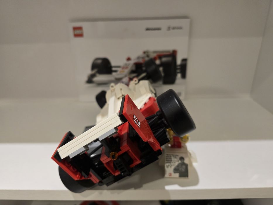LEGO Icons McLaren MP4/4 Ayrton Senna