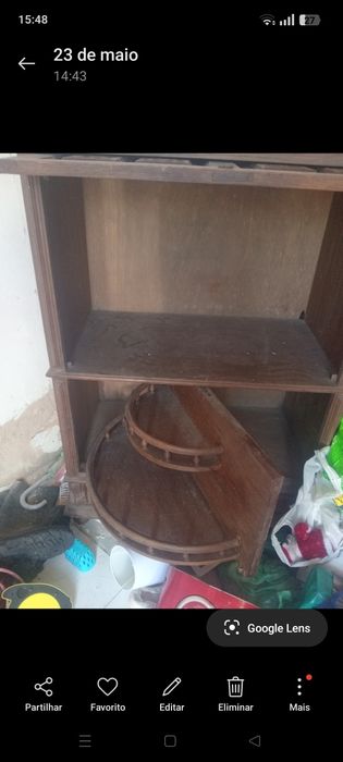 Móvel antigo livreiro em bom estado