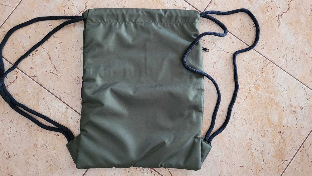 Worek do szkoły z kieszenią na zamek