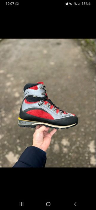 Продам черевики ласпортіва на горетексі