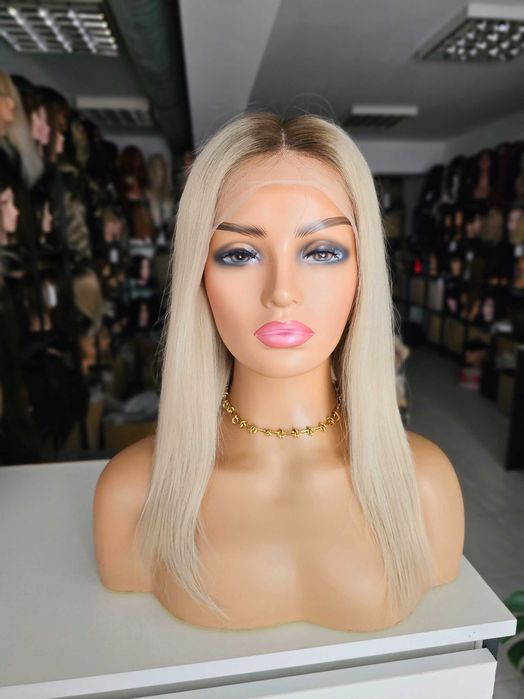Peruka Gabi jasny chłodny blond z włosów naturalnych 45 cm