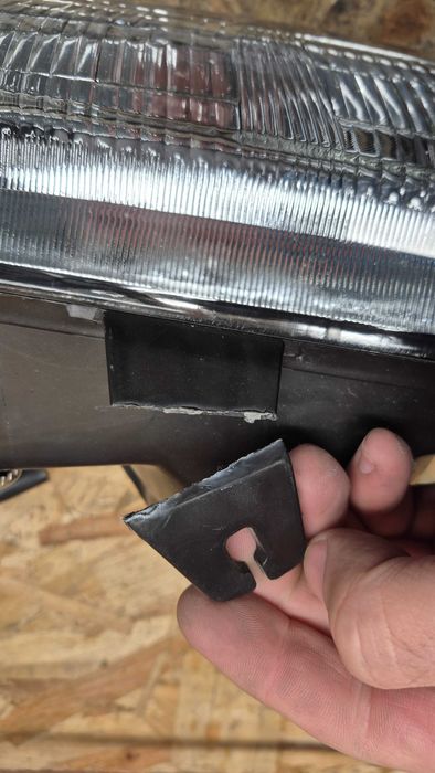 Ótica/Farol Direito ORIGINAL HYUNDAY PONY 1975 até 1994 ref92102.24360