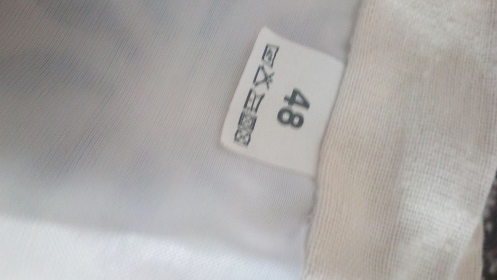 82. Spódniczka damska rozmiar 48