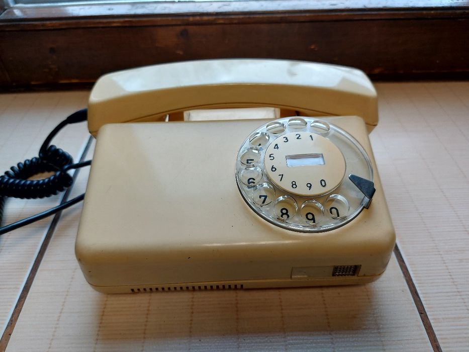 Telefony stacjonarne tarczowe PRL lata 70/80