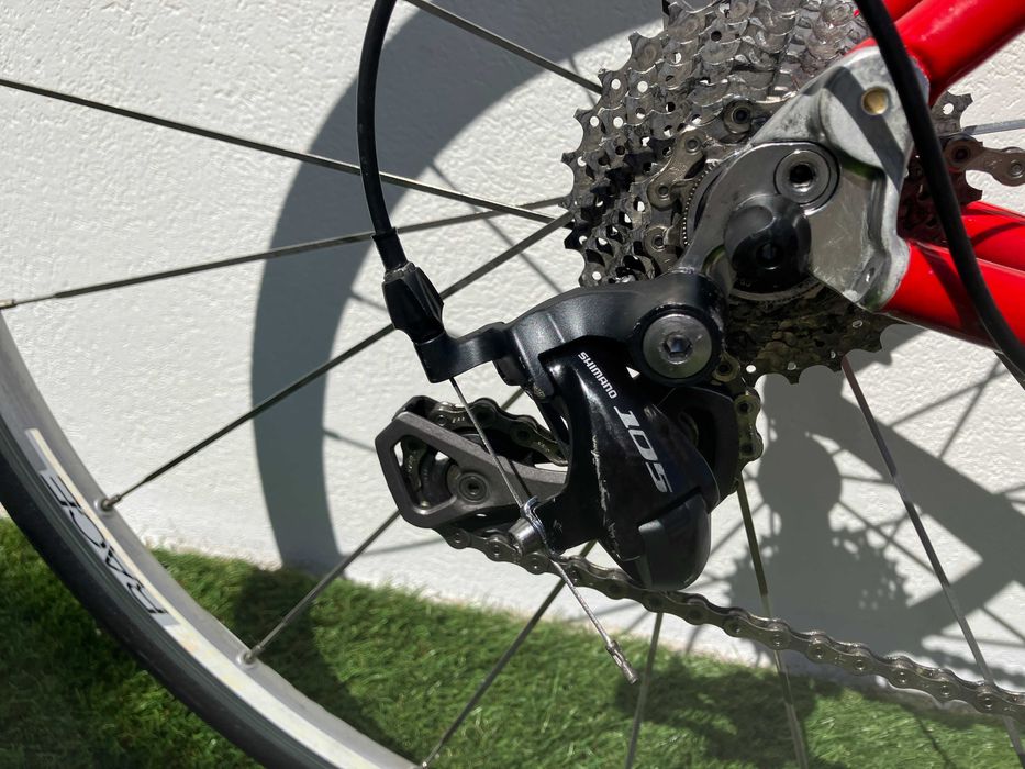 Fuji Carbono Shimano 105