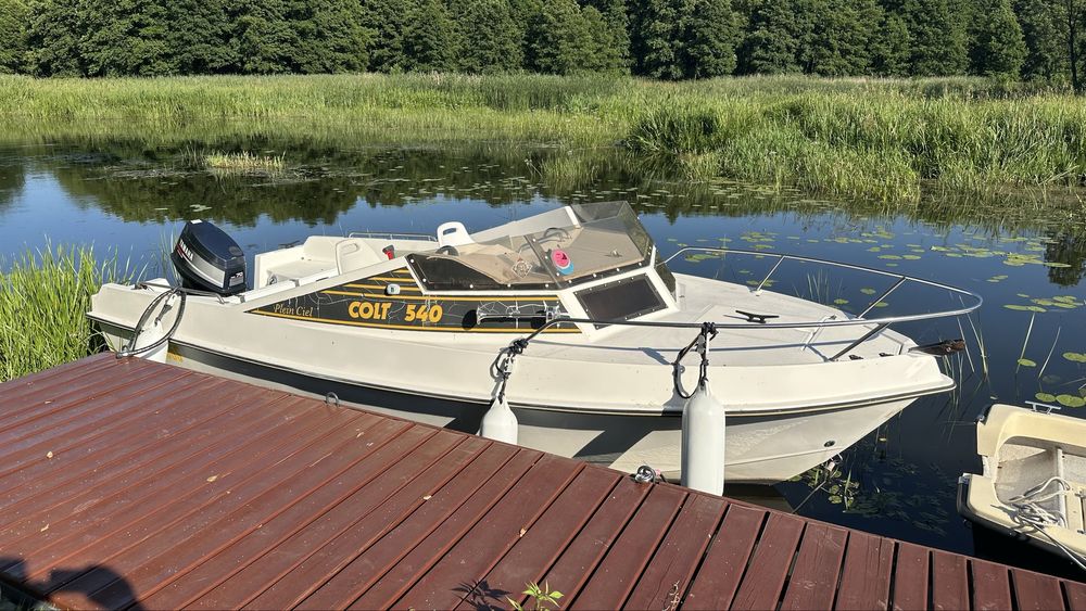Łódź kabinowa Ocqueteau Colt  540 + Yamaha 70hp + przyczepa Temared